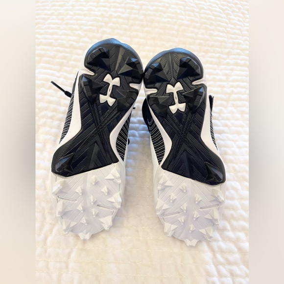 NWOB Kids UA Baseball Cleats - Picture 5 of 5